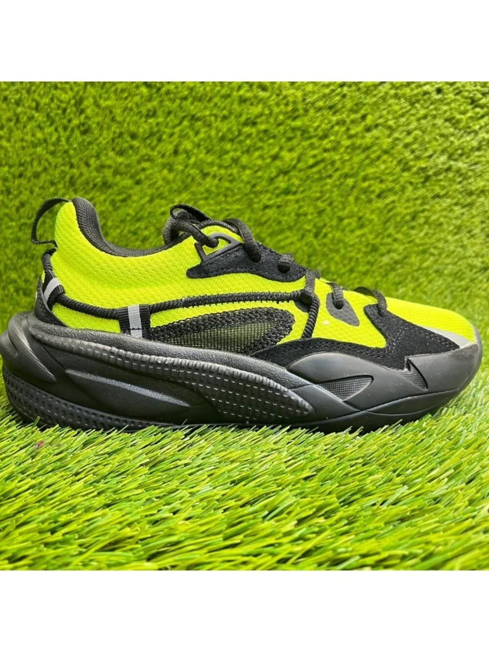 Puma x J.Cole RS-Dreamer Safety Boys Size 4Y Neon Black‎ Running Shoes Sneakers